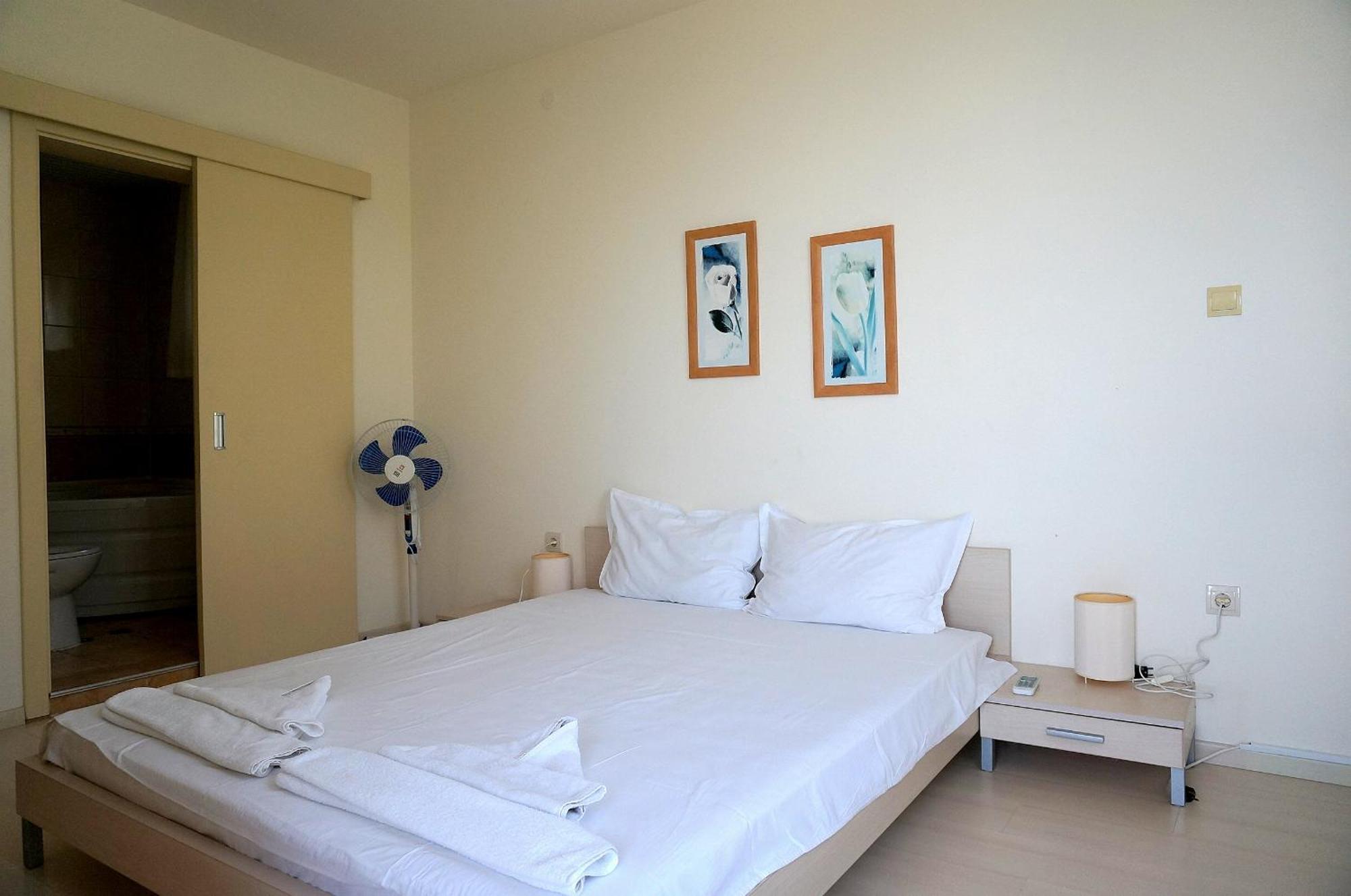Апартаменти Свети Георги - Saint George Apartments Kavarna Room photo